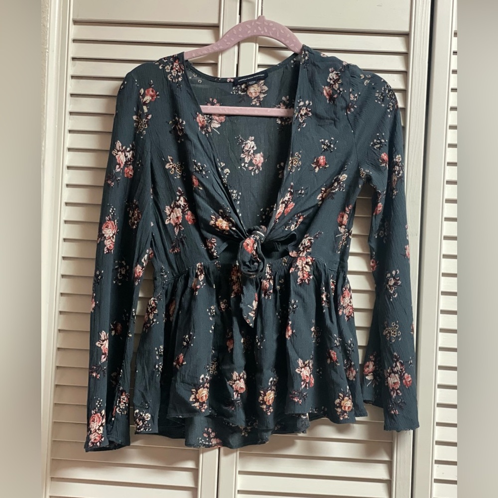 American Eagle Outfitters Dark Floral Knot-Front Blouse